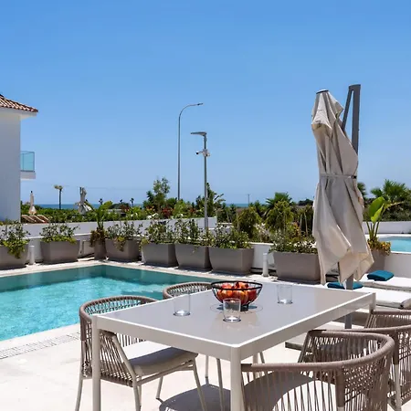 Private Pool 3br Near Larnaca * Softades