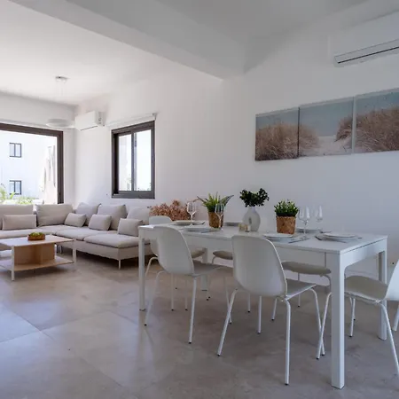 Villa Private Pool 3br Near Larnaca *