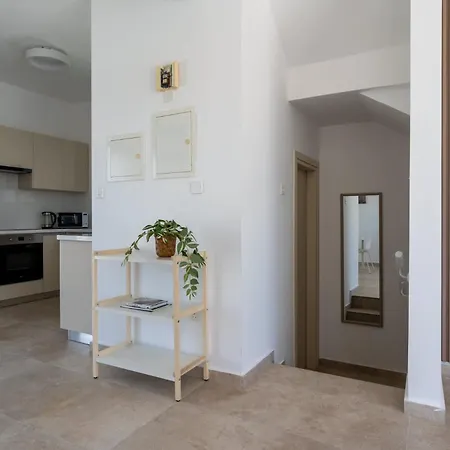 Private Pool 3br Near Larnaca